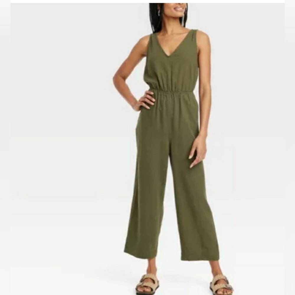NWT Universal Thread Linen Blend V-Neck Jumpsuit Size L